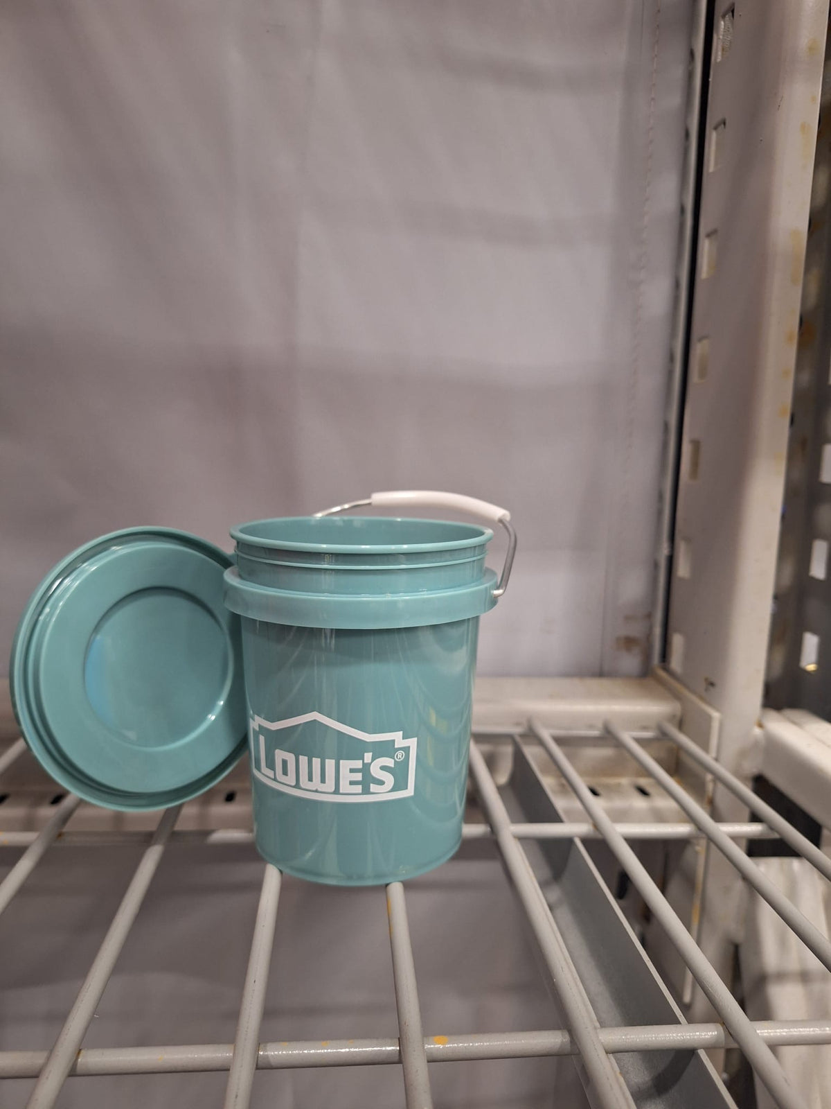 Lowe’s Mini Bucket with Lid – New